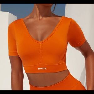 Bo and Tee - Gradient Crop Top